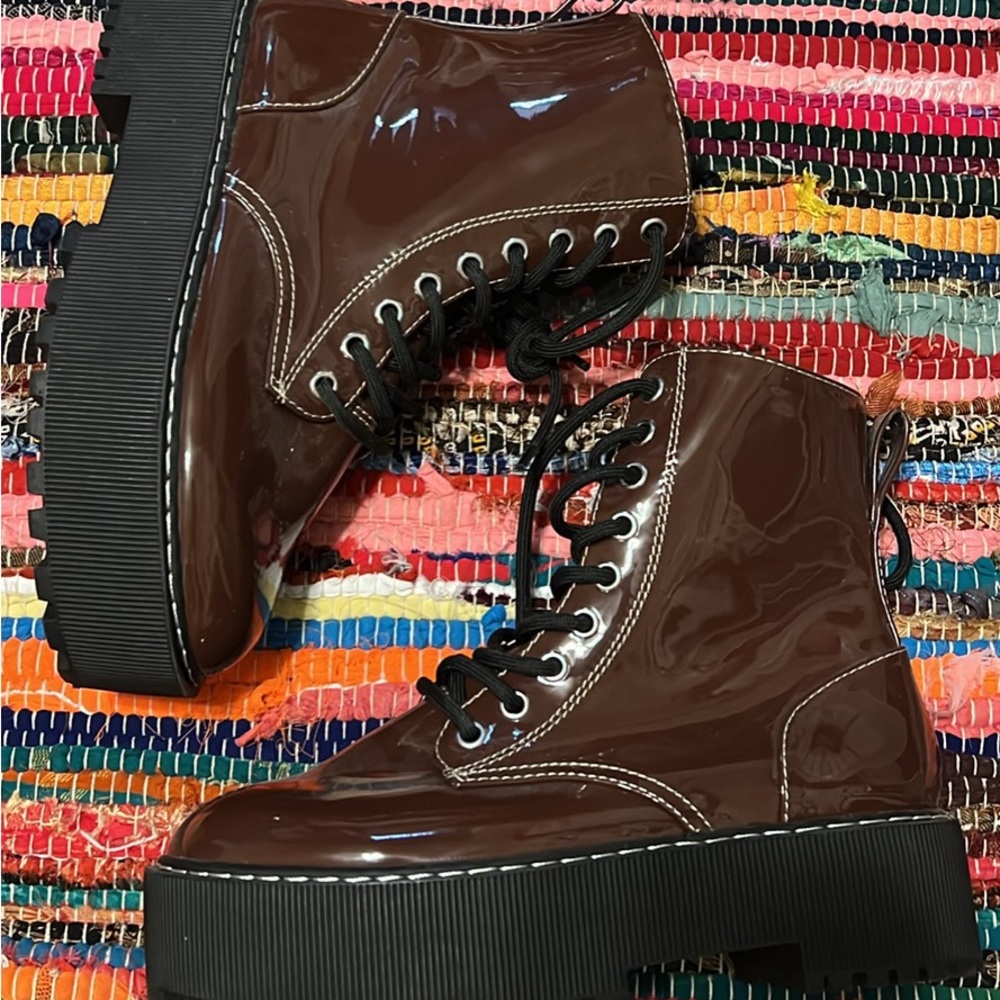 Platform boots